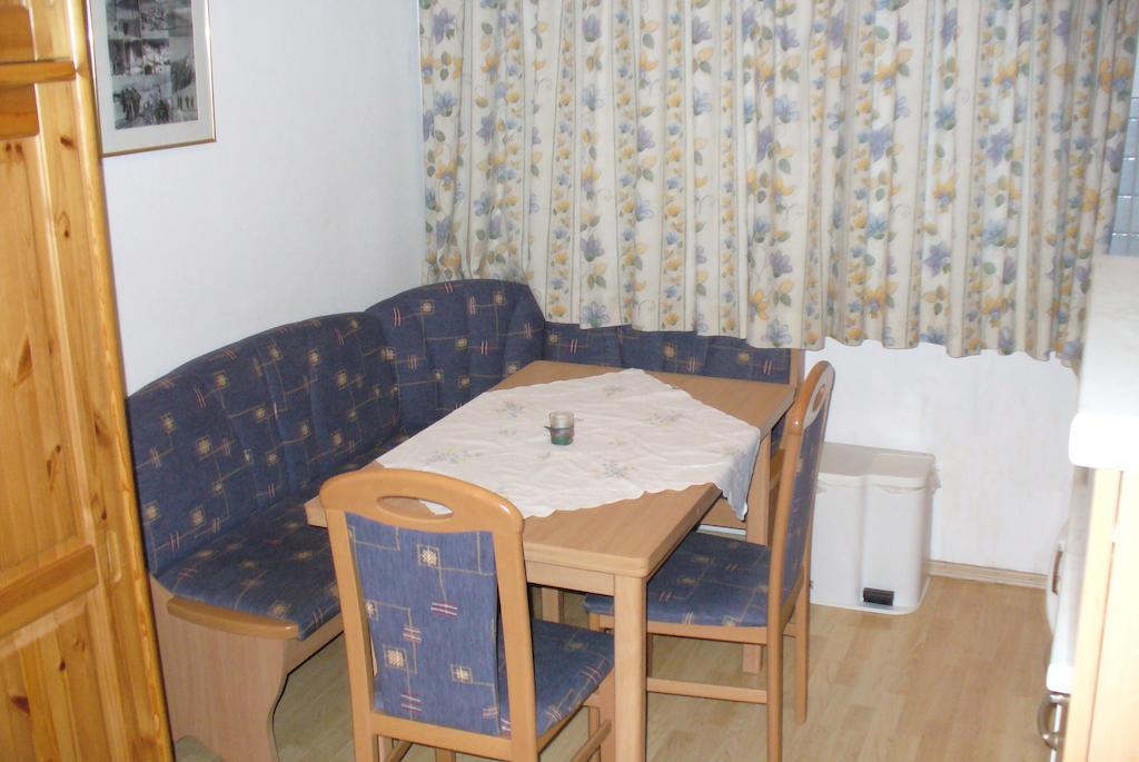 Golf & Ski Appartements Lesak Zell am See Rom bilde