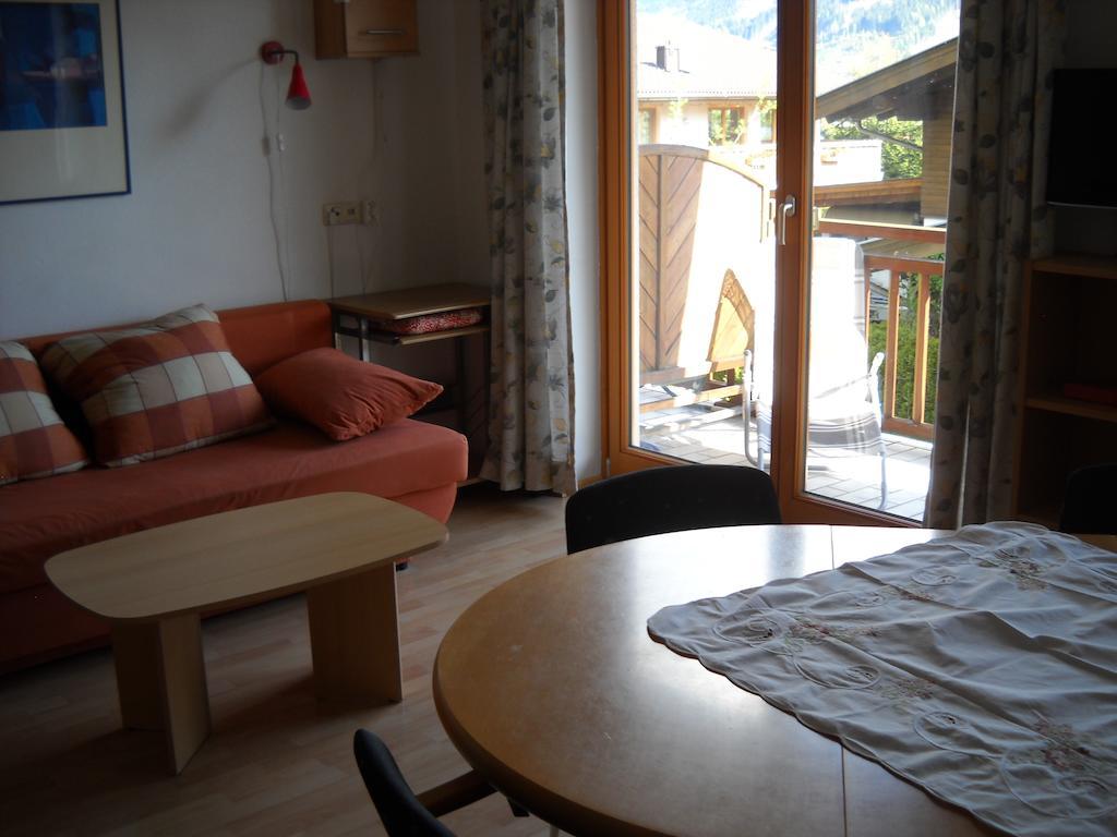 Golf & Ski Appartements Lesak Zell am See Rom bilde